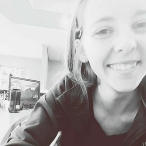 Meet your Posher, Mikayla